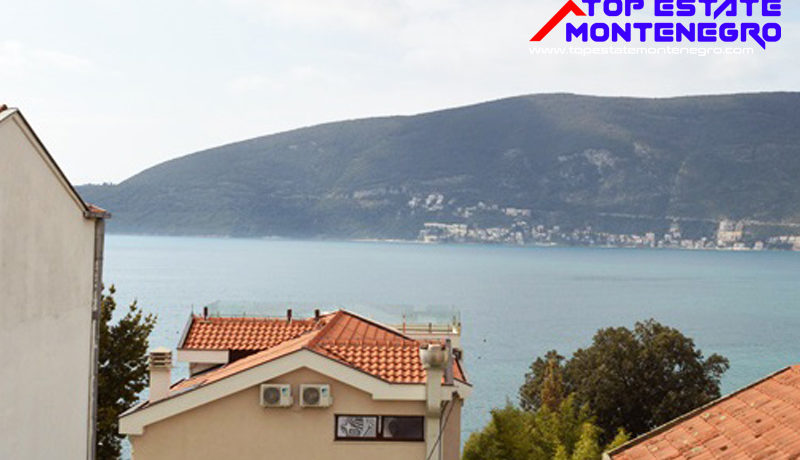 Хорошая квартира у моря Герцег Нови-Топ недвижимости Черногории