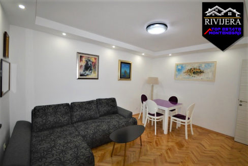 schöne_renovierte-_wohnung_crveni_krst_herceg_novi_top_immobilien_montenegro.jpg