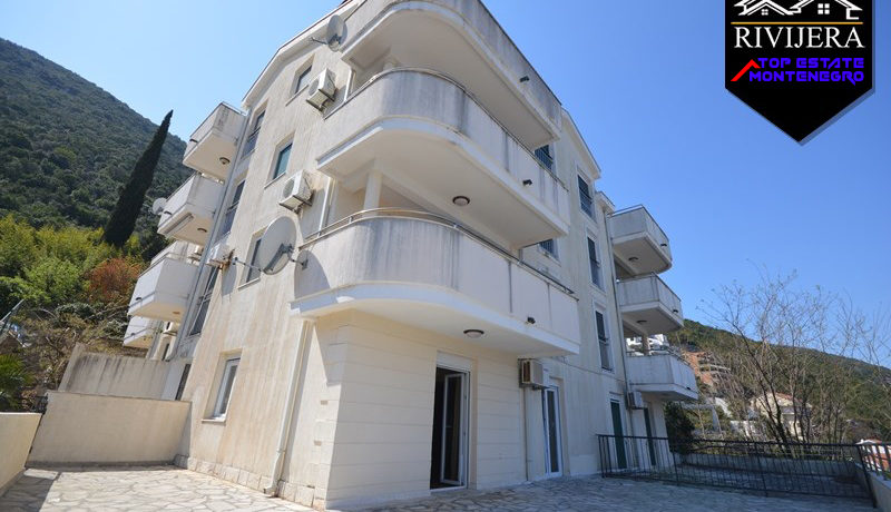 Wohnung mit Panoramablick auf das Meer Njivice, Herceg Novi-Top Immobilien Montenegro