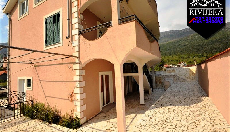 Haus mit pool Zelenika, Herceg Novi-Top Immobilien Montenegro