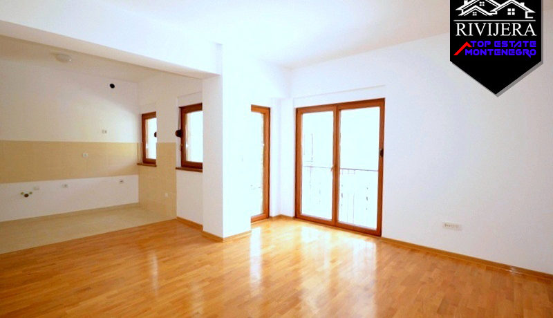 Unfurnished apartment Baosici, Herceg Novi-Top Estate Montenegro
