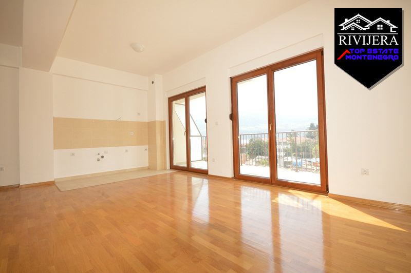 Attractive apartment in a new complex Baosici