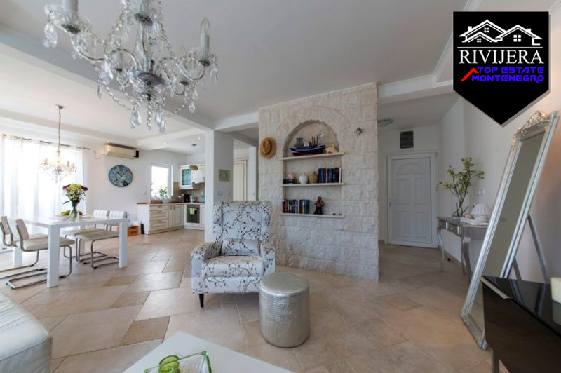 Nice two bedroom flat with sea view Djenovici, Herceg Novi-Top Estate Montenegro
