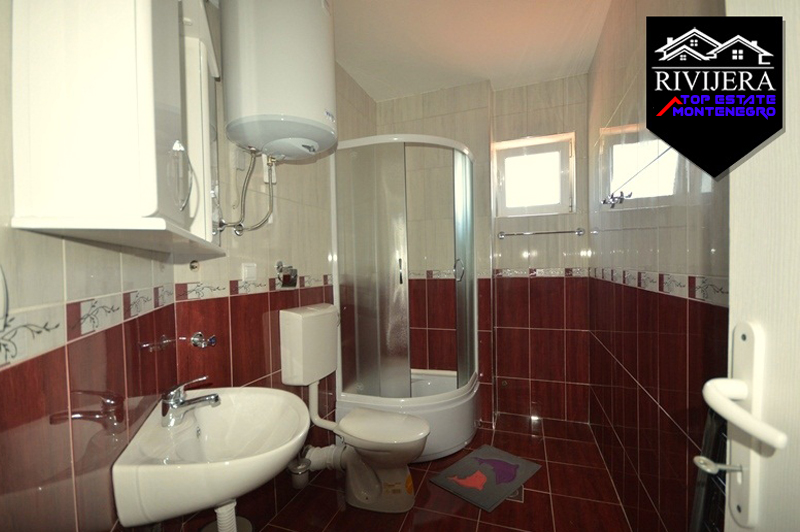 Schoene kleine Wohnung mit Meerblick in Djenovici, Herceg Novi-Top Immobilien Montenegro
