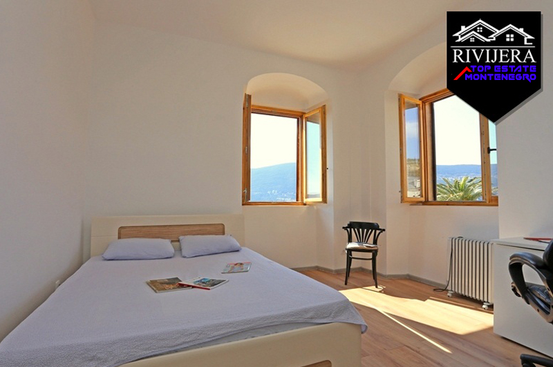 Renovierte Wohnung an der promenade Zentrum, Herceg Novi-Top Immobilien Montenegro