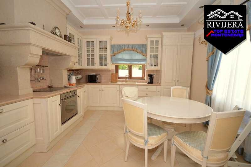 Deluxe villa mit pool Baosici, Herceg Novi-Top Immobilien Montenegro