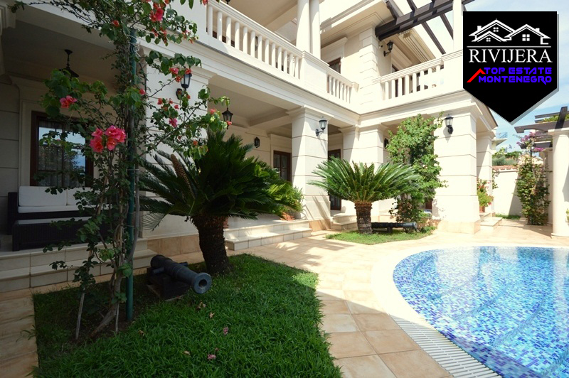 Deluxe villa with pool Baosici, Herceg Novi-Top Estate Montenegro