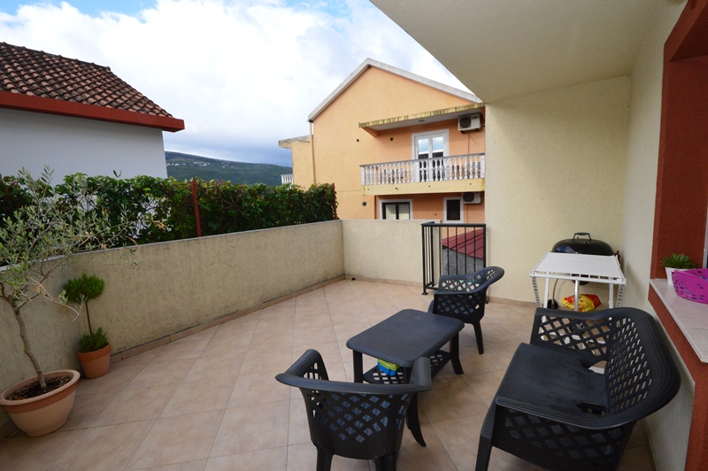 Apartment in a tranquil area Djenovici, Herceg Novi-Top Estate Montenegro