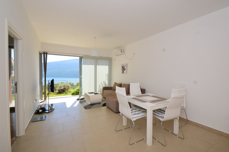 Sonnige moderne Wohnung mit Gemeinschaftspool Djenovici, Herceg Novi-Top Immobilien Montenegro