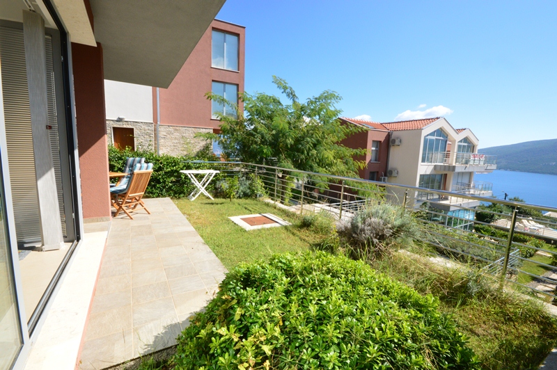Sunny apartment in complex Djenovici, Herceg Novi-Top Estate Montenegro