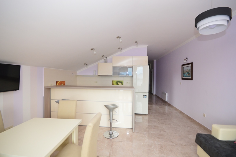 Schicke Wohnung in Mediterraner Residenz Zelenika, Herceg Novi-Top Immobilien Montenegro