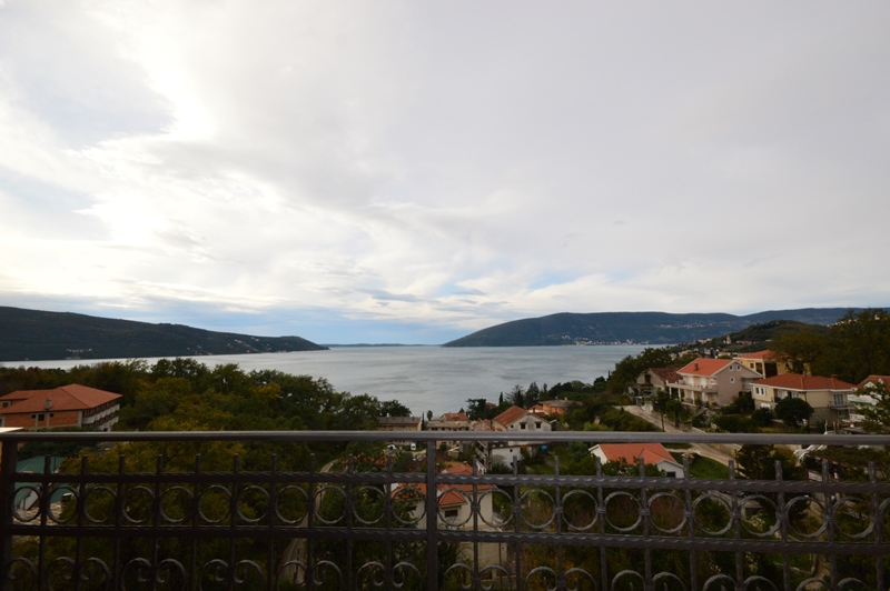 Stan u kompleksu Zelenika, Herceg Novi-Top Nekretnine Crna Gora