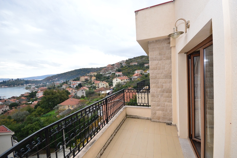 Apartments with sea views Kamenari, Herceg Novi-Top Estate Montenegro