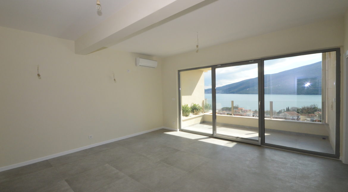 New and bright apartment Djenovici, Herceg Novi-Top Estate Montenegro