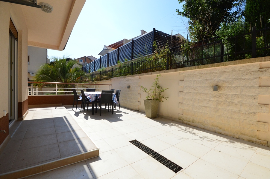 Wohnung in Anlage mit Pool Djenovici, Herceg Novi-Top Immobilien Montenegro