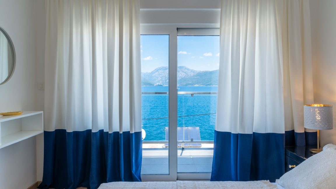 Deluxe villa Krasici, Tivat-Top Estate Montenegro