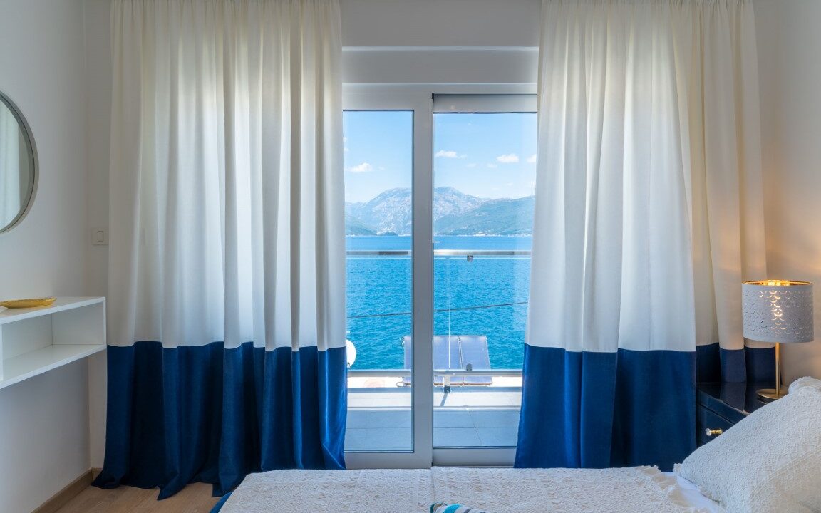 Deluxe villa Krasici, Tivat-Top Estate Montenegro