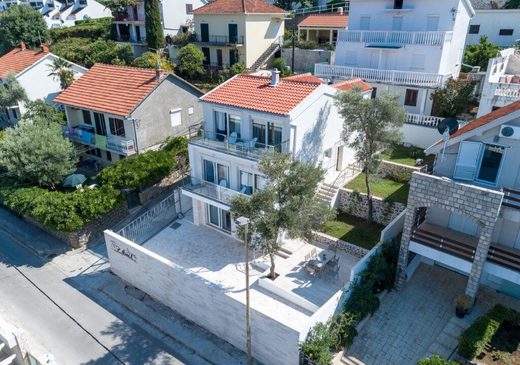 Haus mit Meerblick Krasici, Tivat-Top Immobilien Montenegro