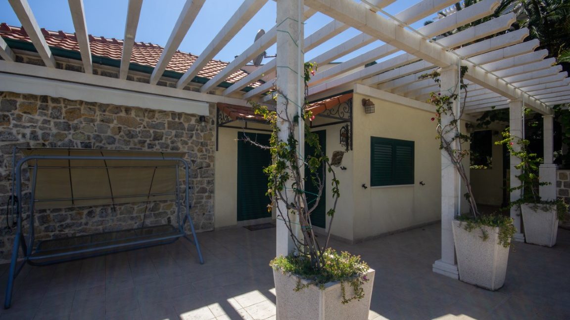 Haus mit Sauna Bijela, Herceg Novi-Top Immobilien Montenegro