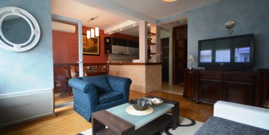 Comfortable duplex penthouse apartment in Tivat