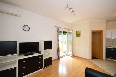 Furnished apartment with balcony Djenovici, Herceg Novi-Top Estate Montenegro