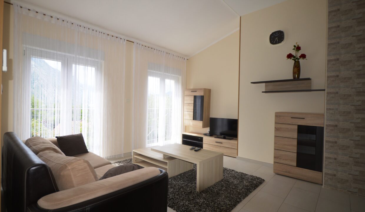 Holiday apartment in new building Orahovac, Kotor-Top Estate Montenegro