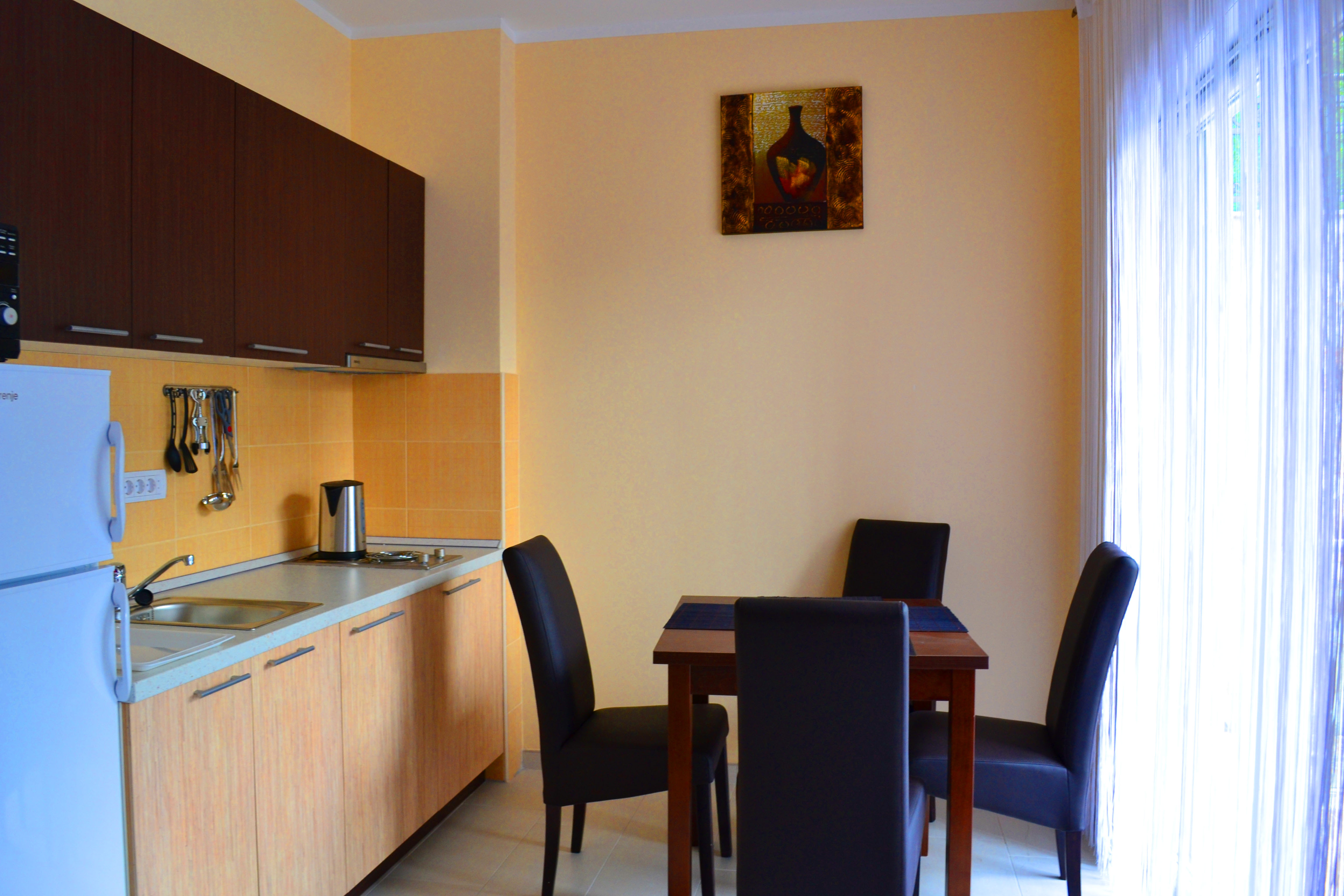 stan_sa_balkonom_orahovac_kotor_top_nekretnine_crna_gora