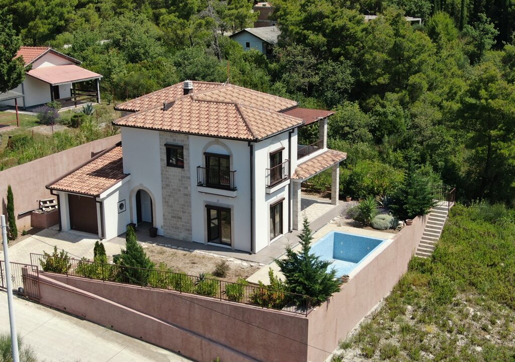 Bezauberndes Haus Mojdez, Herceg Novi-Top Immobilien Montenegro