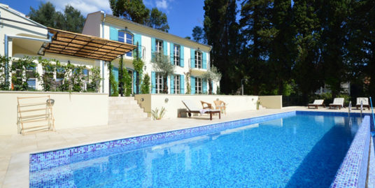 Elegant villa of exceptional quality near Herceg Novi