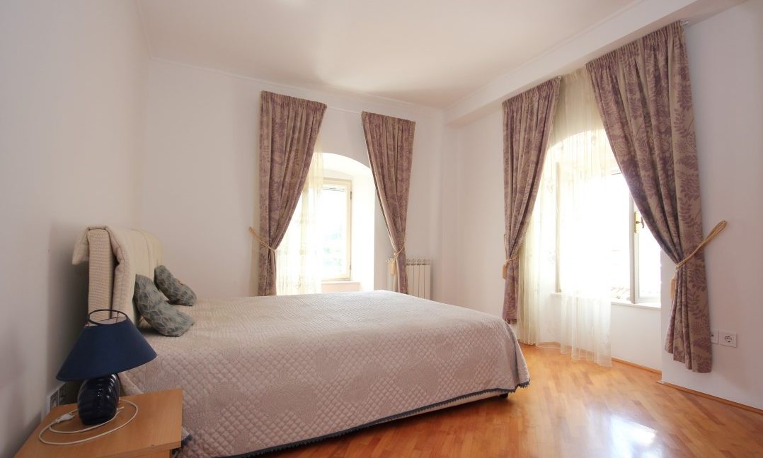 rn-2375-charming-stone-villa-bedroom-1
