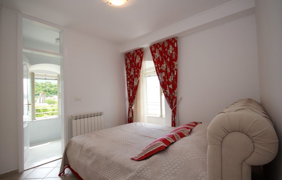 rn-2375-charming-stone-villa-bedroom-8