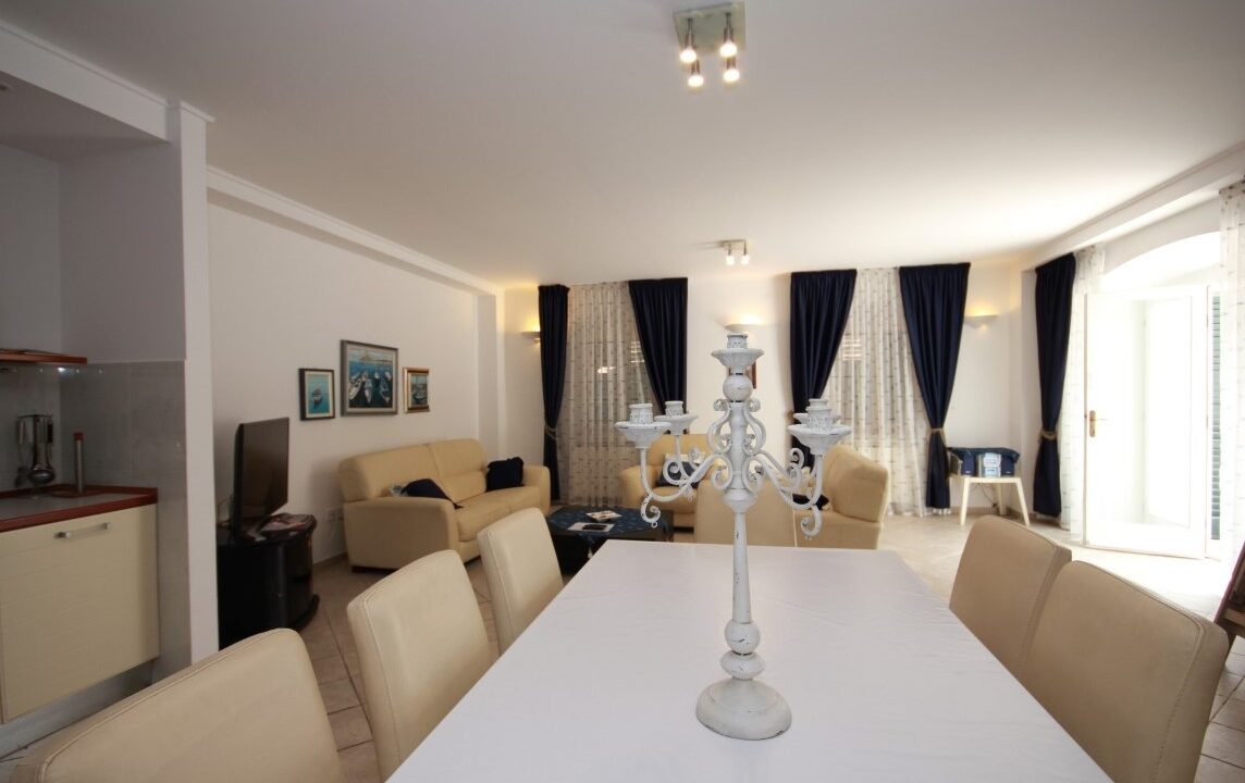 rn-2375-charming-stone-villa-living-room-3