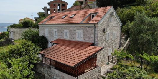 Beautiful natural-stone villa in the heart of Boka Kotorska Bay