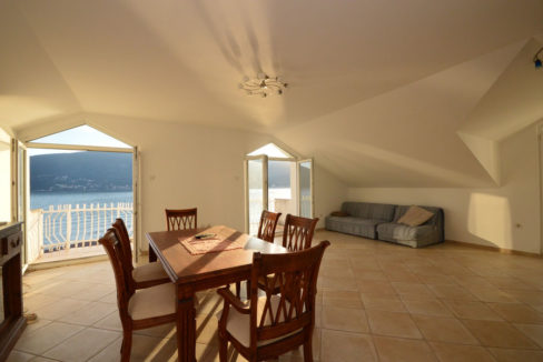 rn2403-practical-apartment-herceg-novi-1