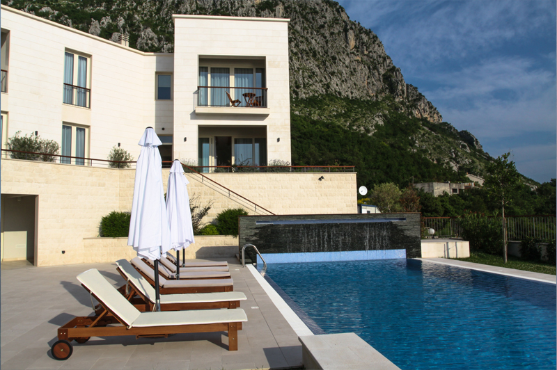 Ekskluzivna nova porodična vila Blizikuće, Budva